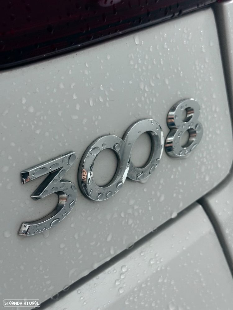 Peugeot 3008 2.0 HDi Hybrid4 99g - 12