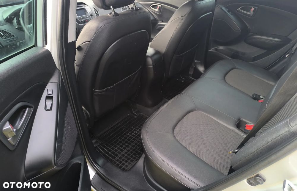 Hyundai ix35 1.6 2WD blue Style - 12