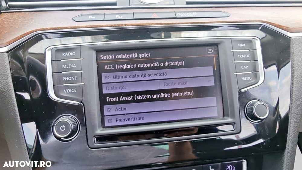 Volkswagen Passat - 19
