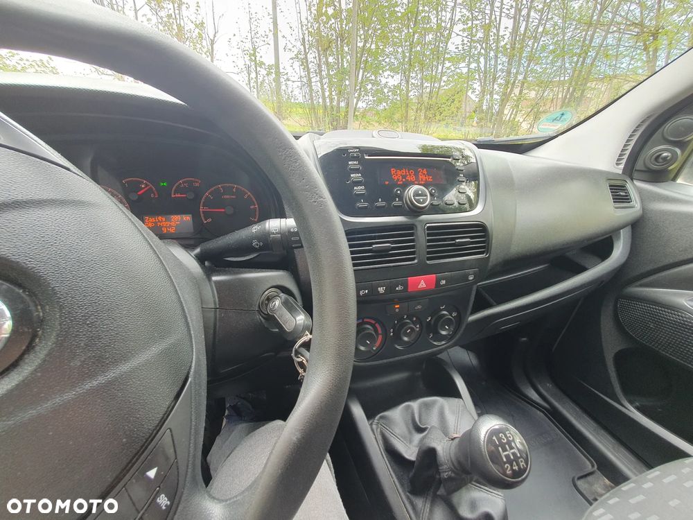 Opel COMBO - 15