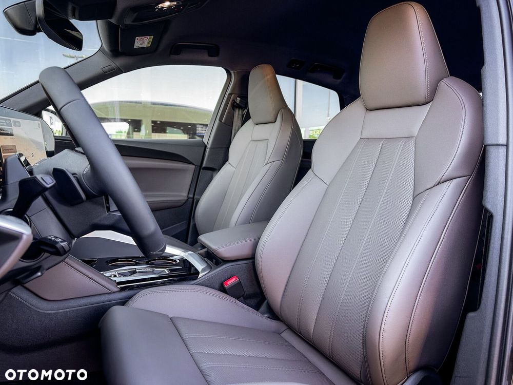 Audi Q5 Sportback - 22
