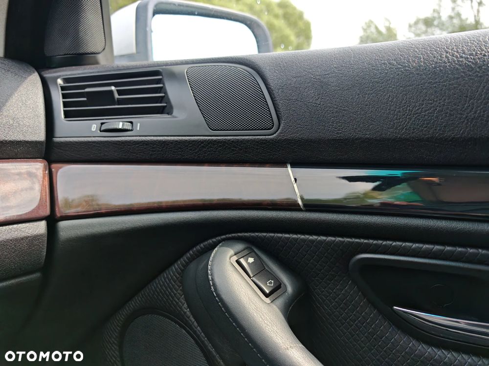 BMW Seria 5 - 24