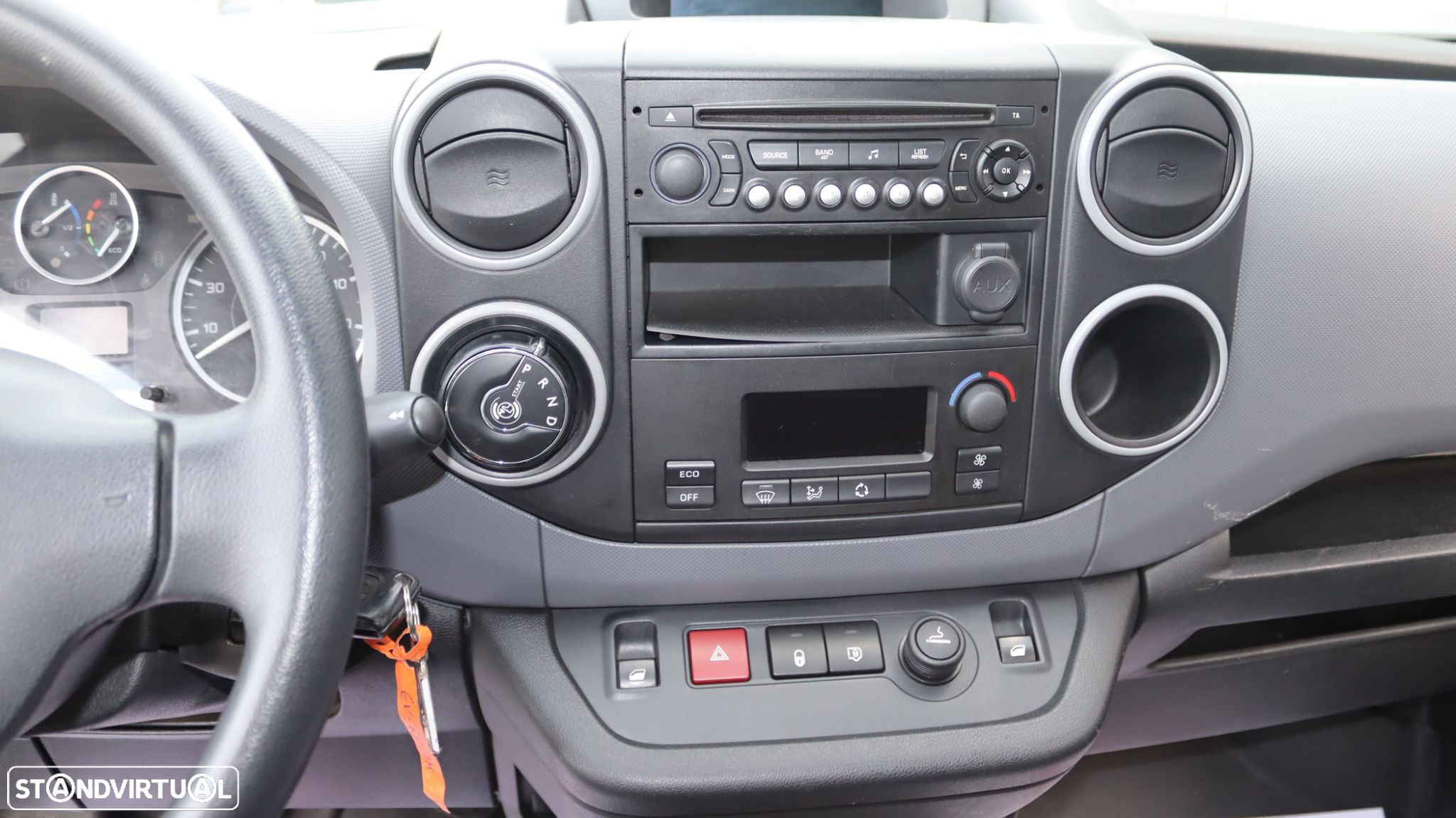 Peugeot e-Partner 50 kWh Premium Longa - 20