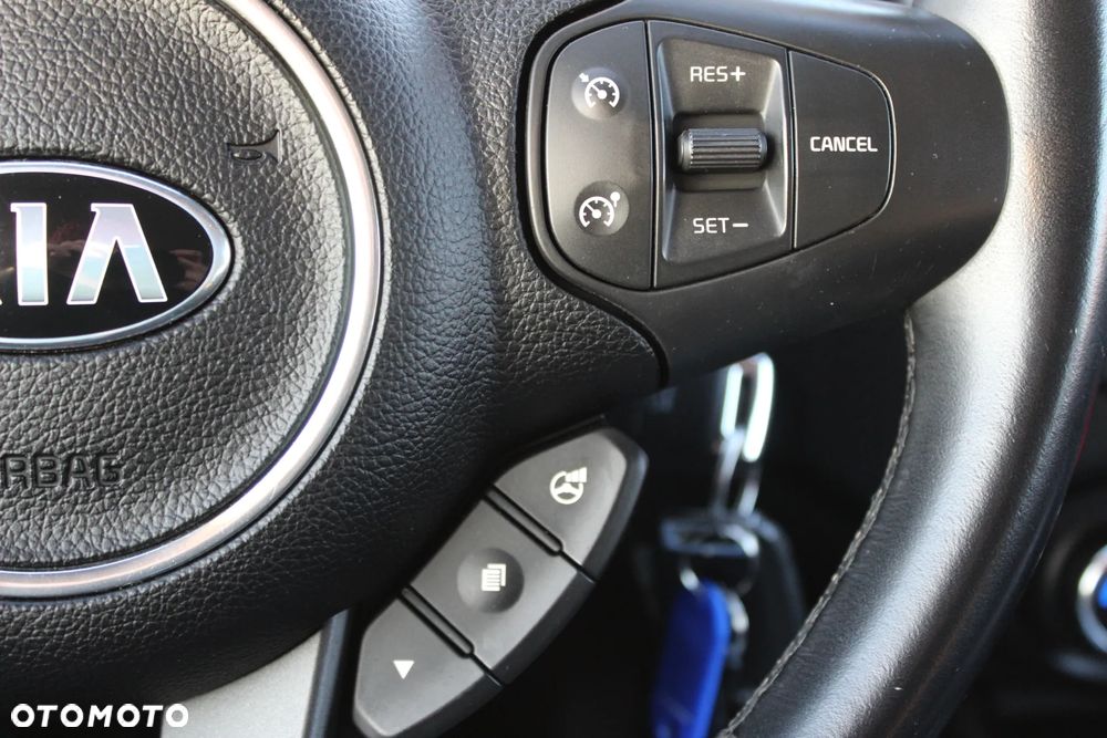 Kia Carens 1.6 GDI XL - 17