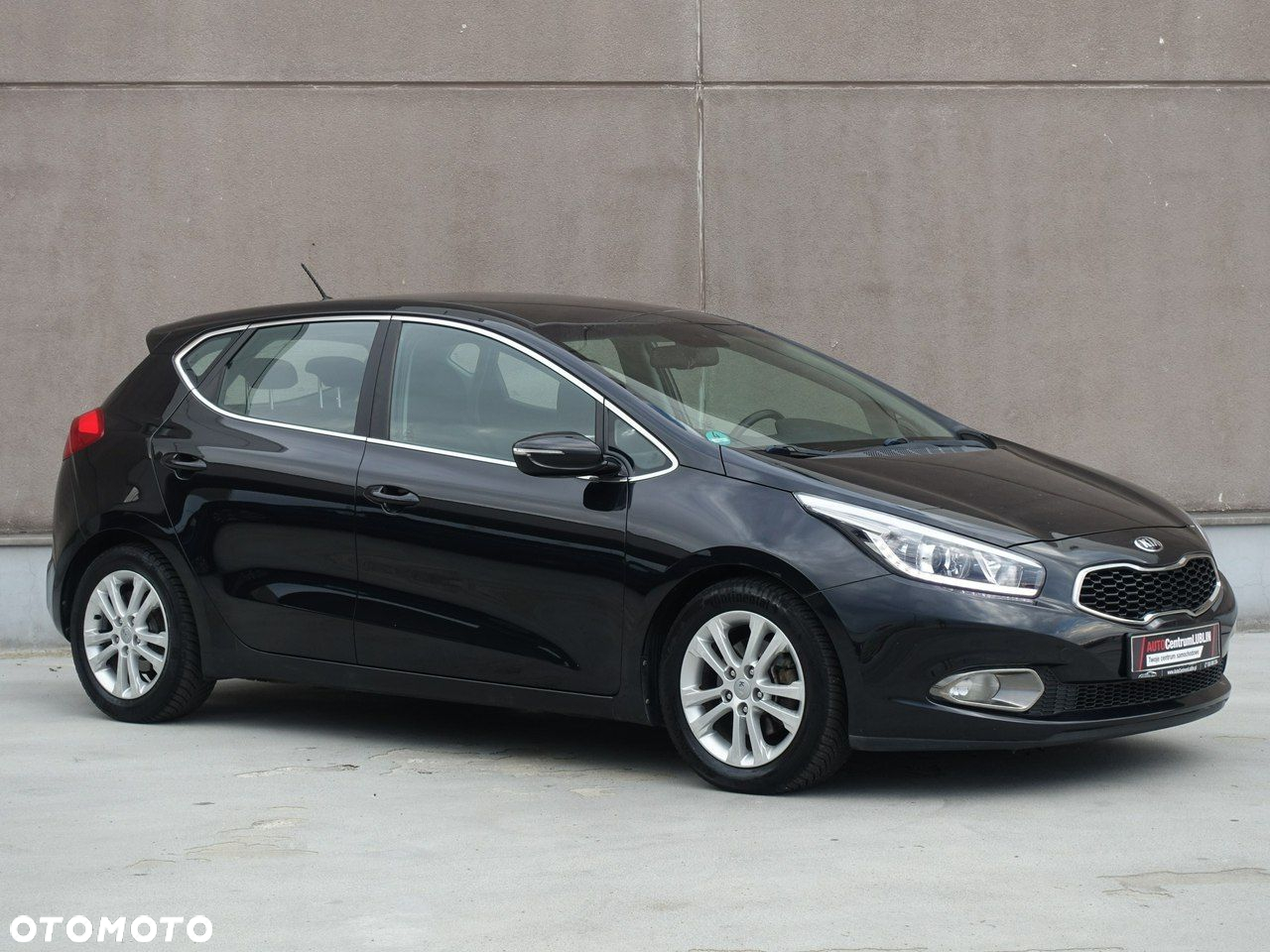 Kia Ceed 1.6 CRDi 128 Spirit - 2