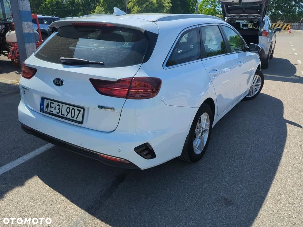 Kia Ceed - 5