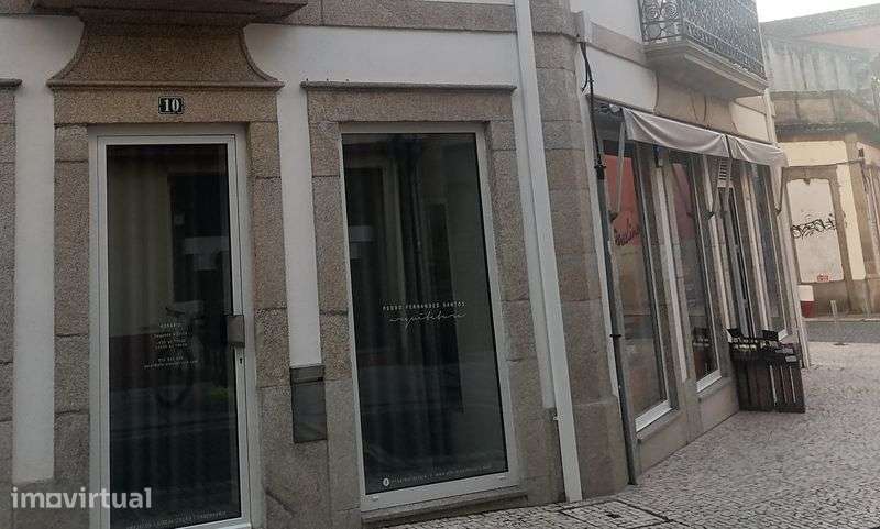 Loja em frente ao Cinema Garrett - Grande imagem: 2/4