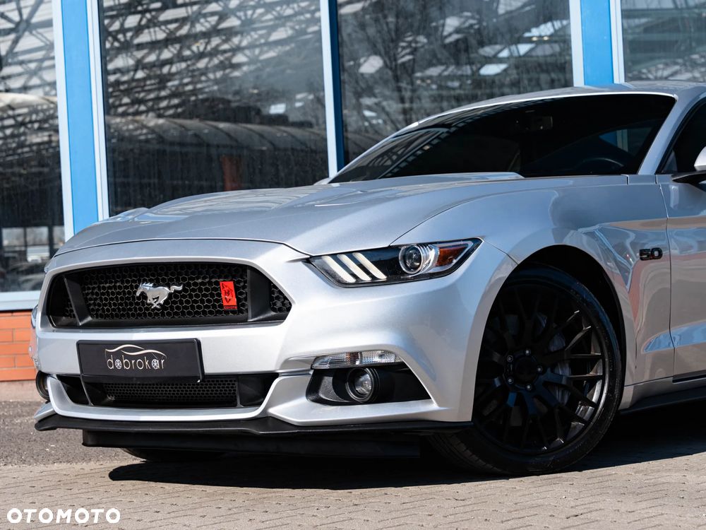 Ford Mustang - 11