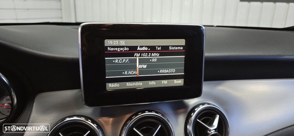 Mercedes-Benz GLA 200 CDI AMG Line - 30