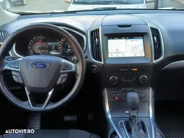 Ford Edge 2.0 TDCi Powershift Titanium - 8