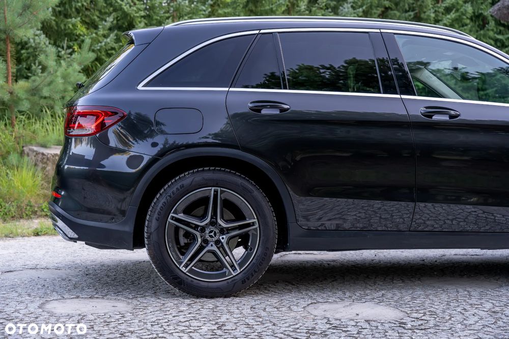 Mercedes-Benz GLC 200 d 4Matic 9G-TRONIC Exclusive - 16