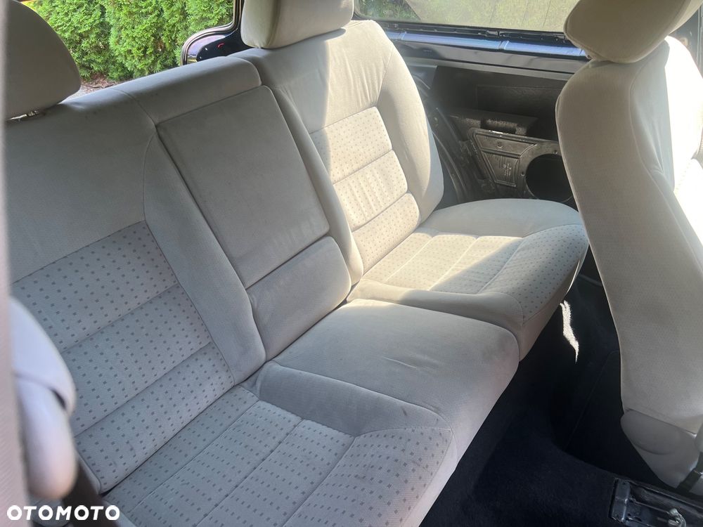 Volkswagen Golf - 16