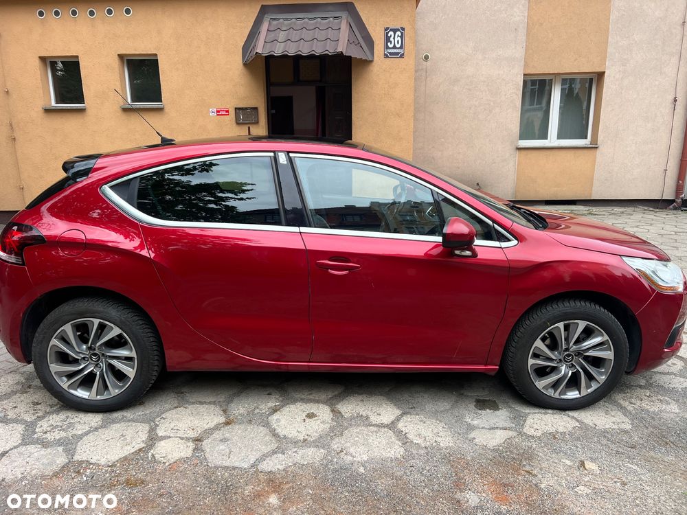 Citroën DS4 HDi 110 SoChic - 8