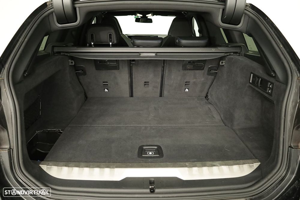 BMW 330 e Touring Pack M Auto - 27
