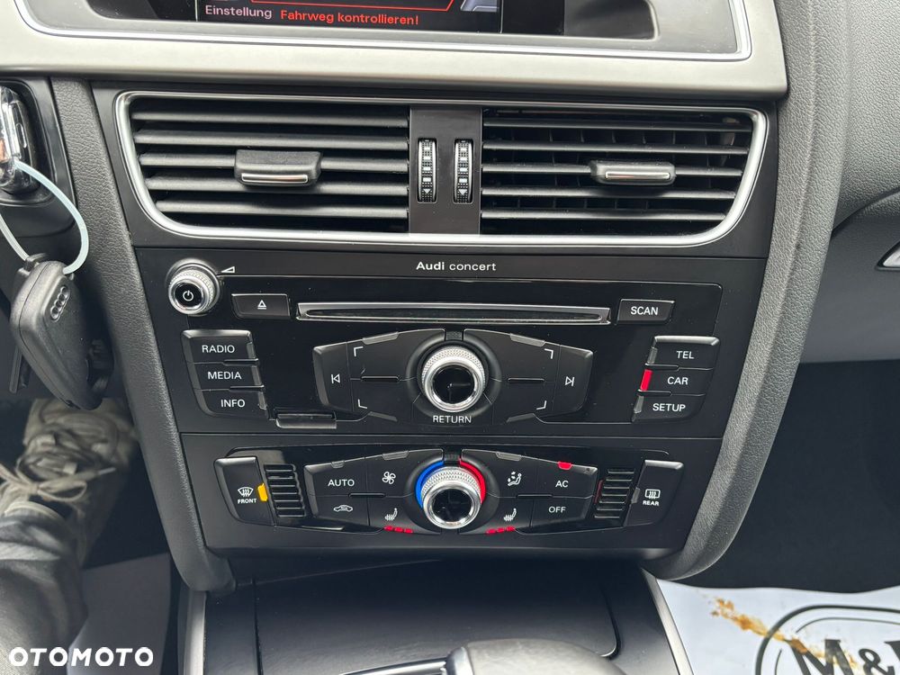 Audi A4 Avant 2.0 TDI DPF clean diesel multitronic S line Sportpaket - 36
