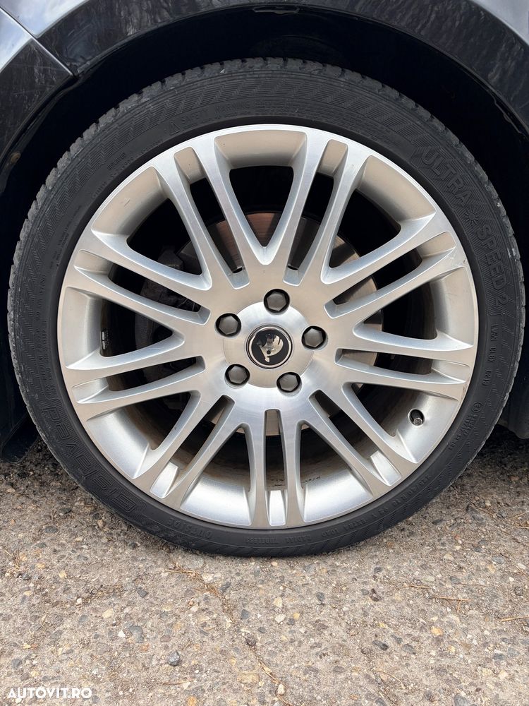 Skoda Superb 2.0 TDI Ambition DSG - 29