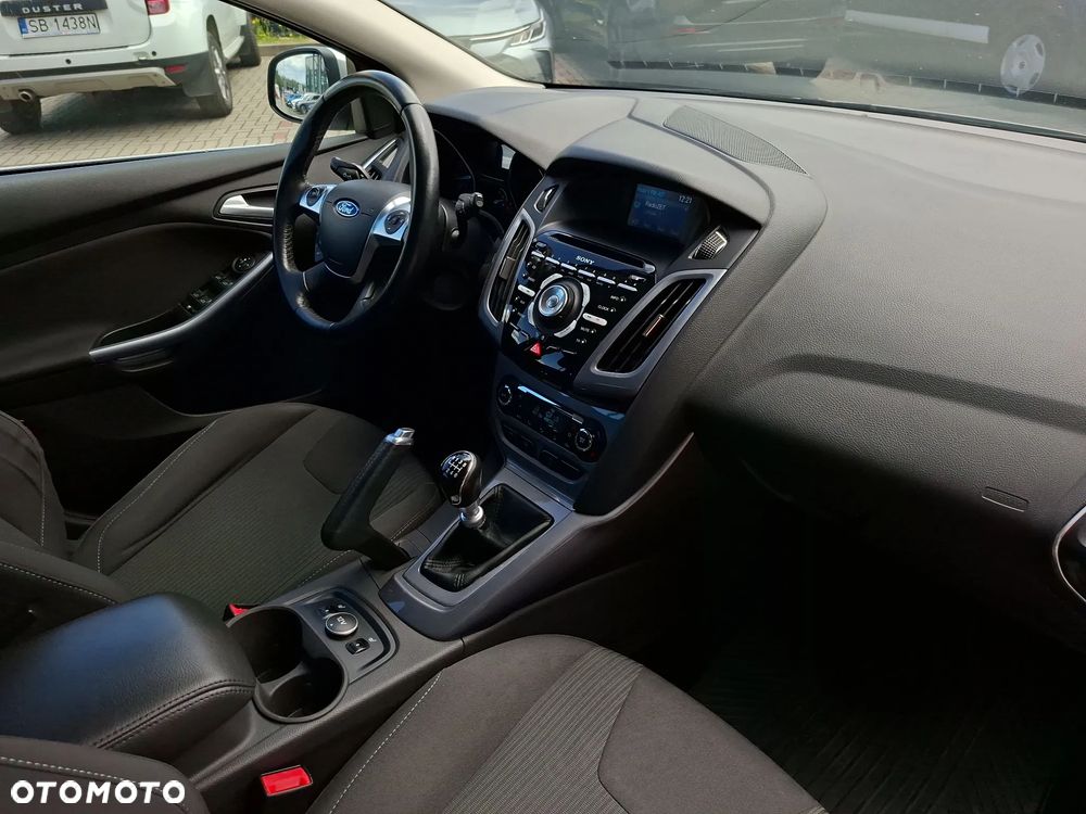 Ford Focus 1.0 EcoBoost Titanium - 32