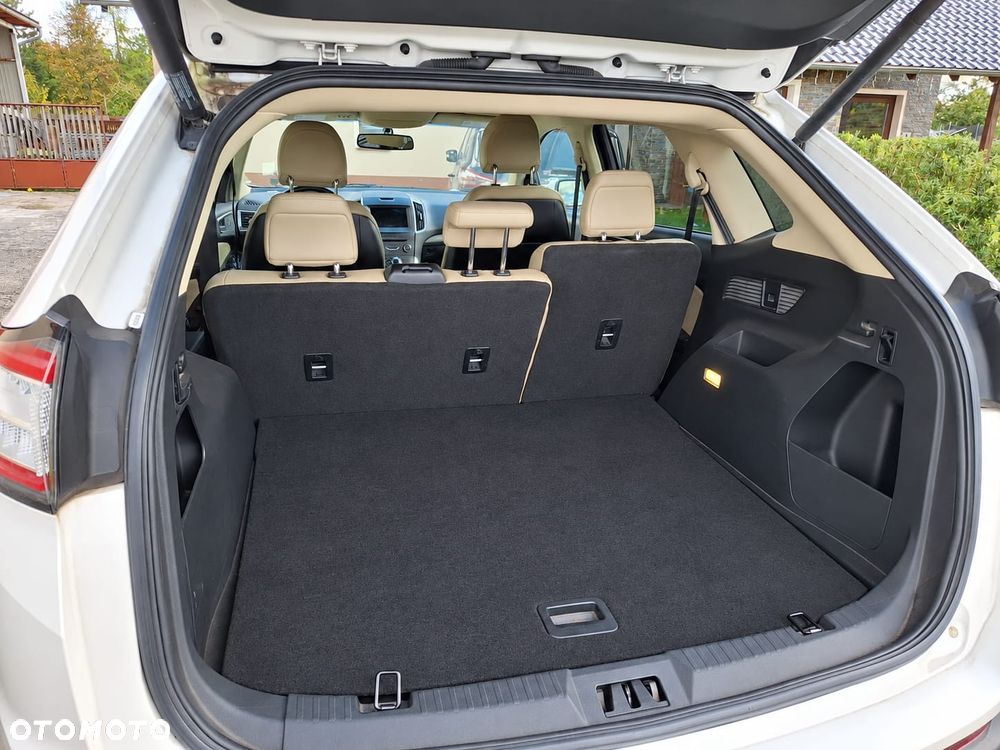 Ford Edge - 10