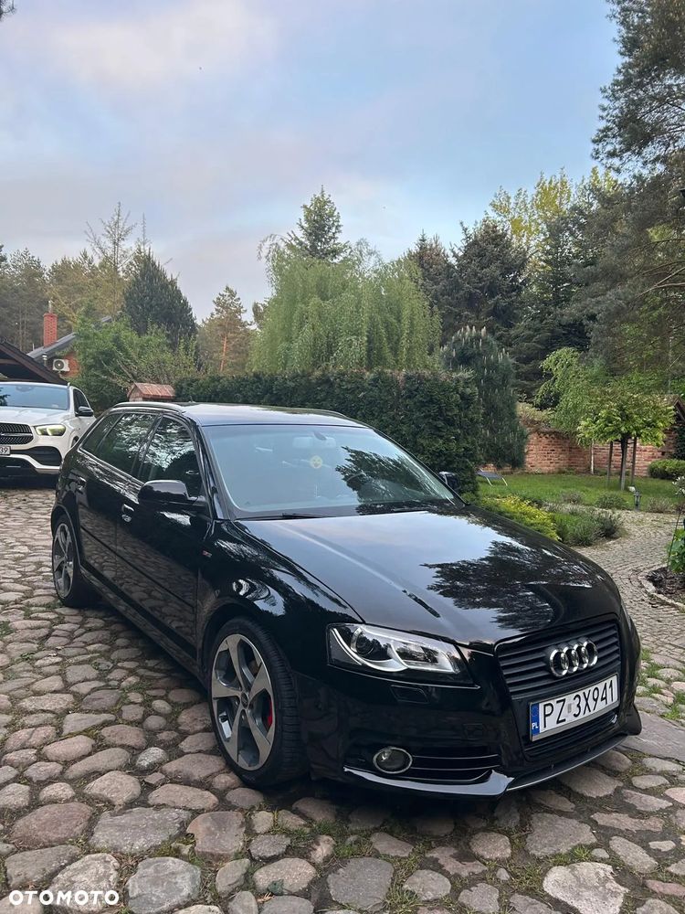 Audi A3 1.6 TDI S tronic S line Sportpaket - 2