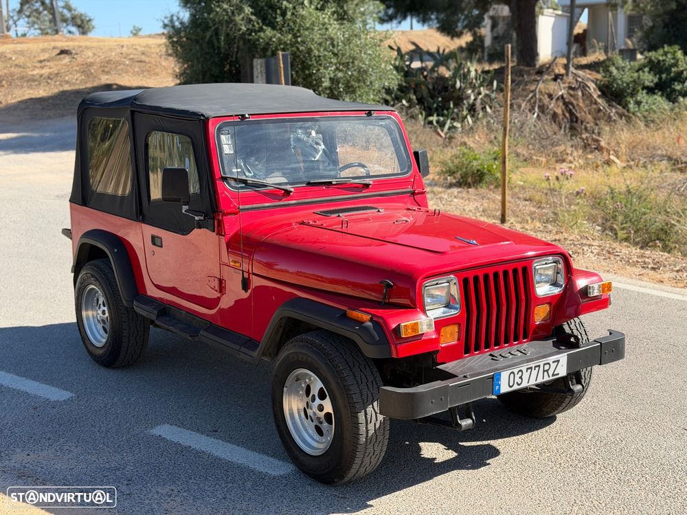 Jeep Wrangler - 8
