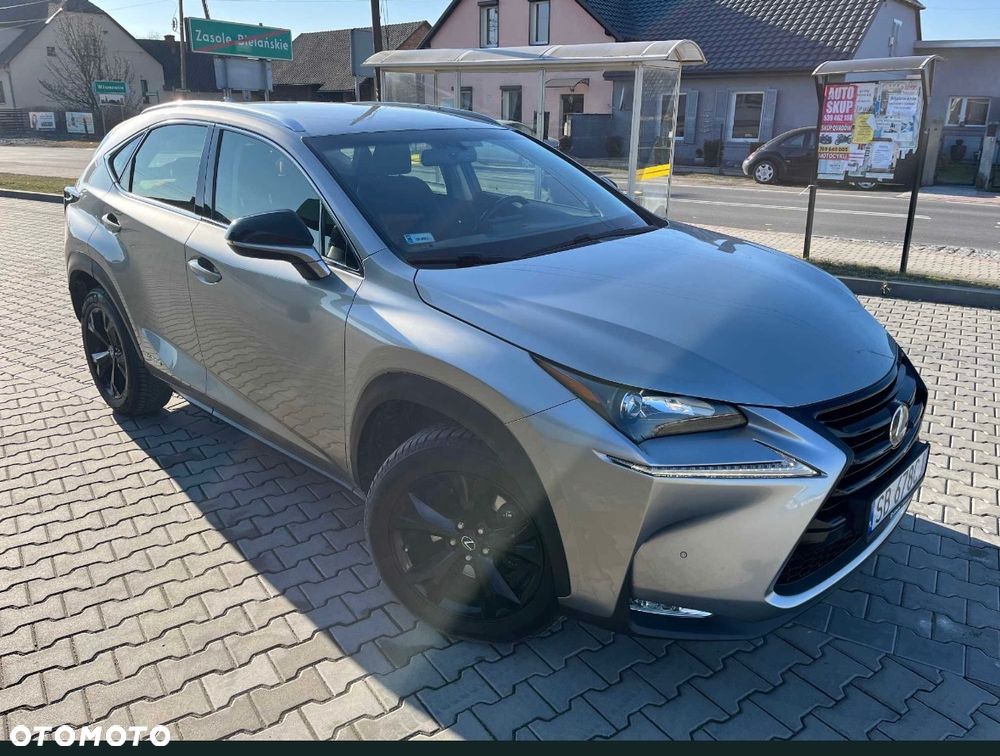 Lexus NX 300h Comfort AWD - 4