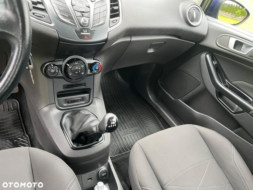 Ford Fiesta 1.25 SYNC Edition - 28
