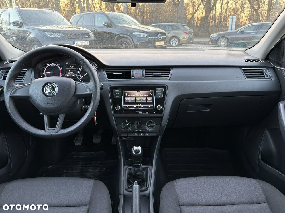 Skoda RAPID - 21