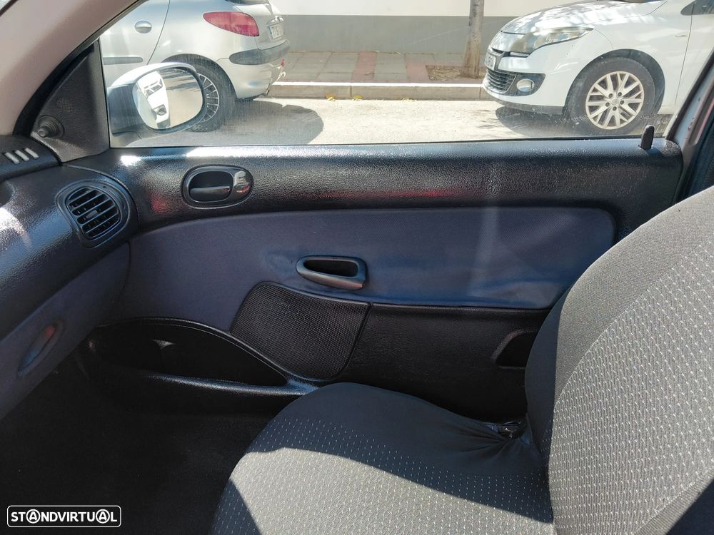 Peugeot 206 1.1 Color Line - 7