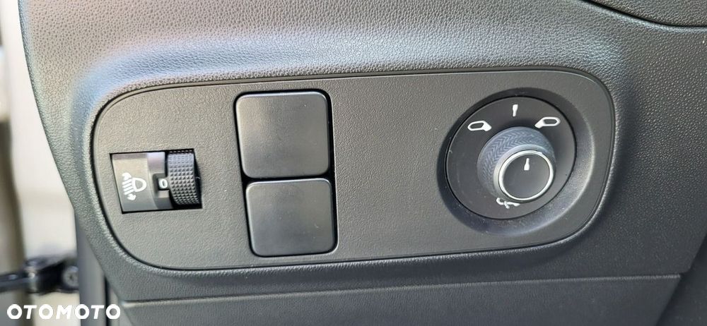 Citroën C3 1.2 PureTech Max EAT6 - 13