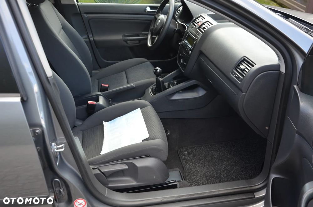 Volkswagen Golf 2005 photo 2