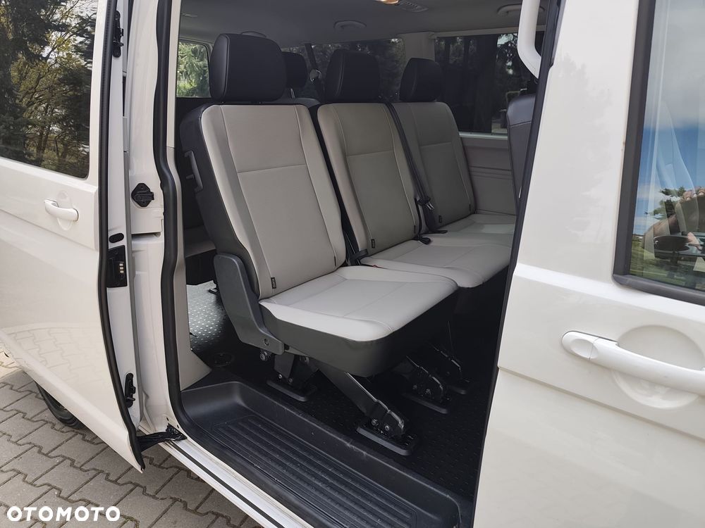 Volkswagen Caravelle 2.0 TDI L2 Comfortline - 11