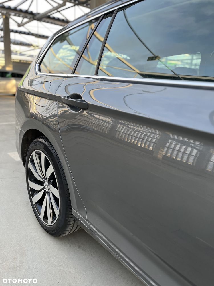 Volkswagen Passat - 17