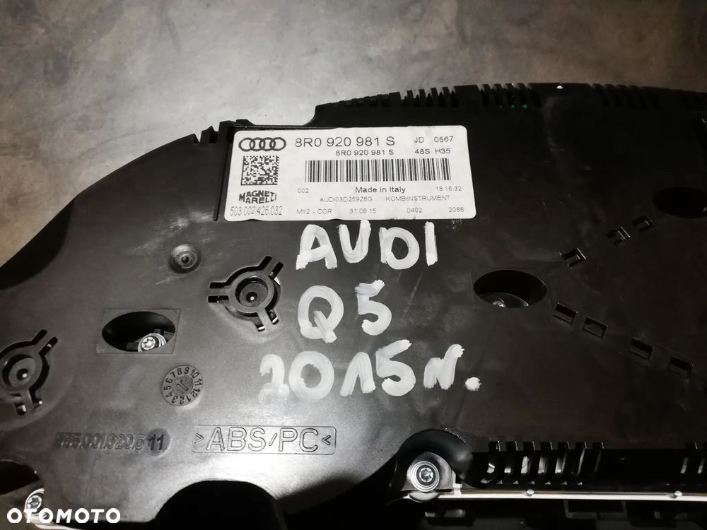 Audi Q5 SQ5 2013 Licznik / Prędkościomierz 8R0920981S Anglik - 2