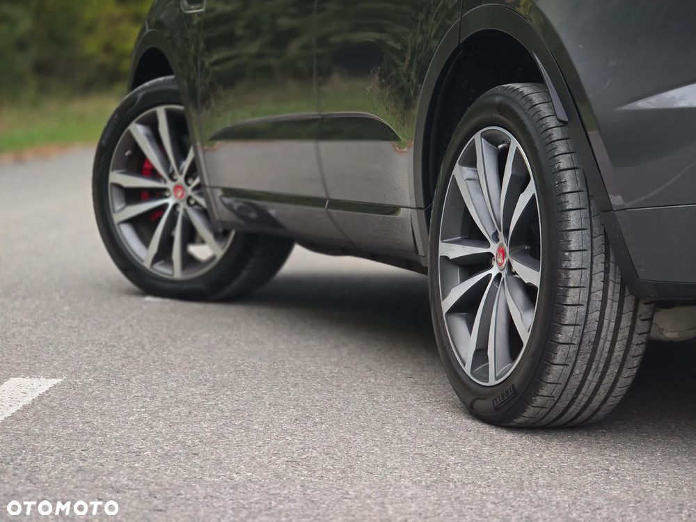 Jaguar E-Pace 2.0 i4D AWD R-Dynamic HSE - 36