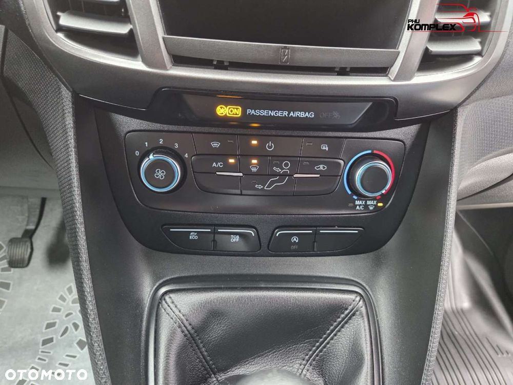 Ford Transit Connect - 14
