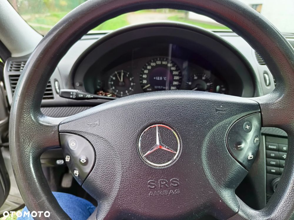 Mercedes-Benz Klasa E - 6