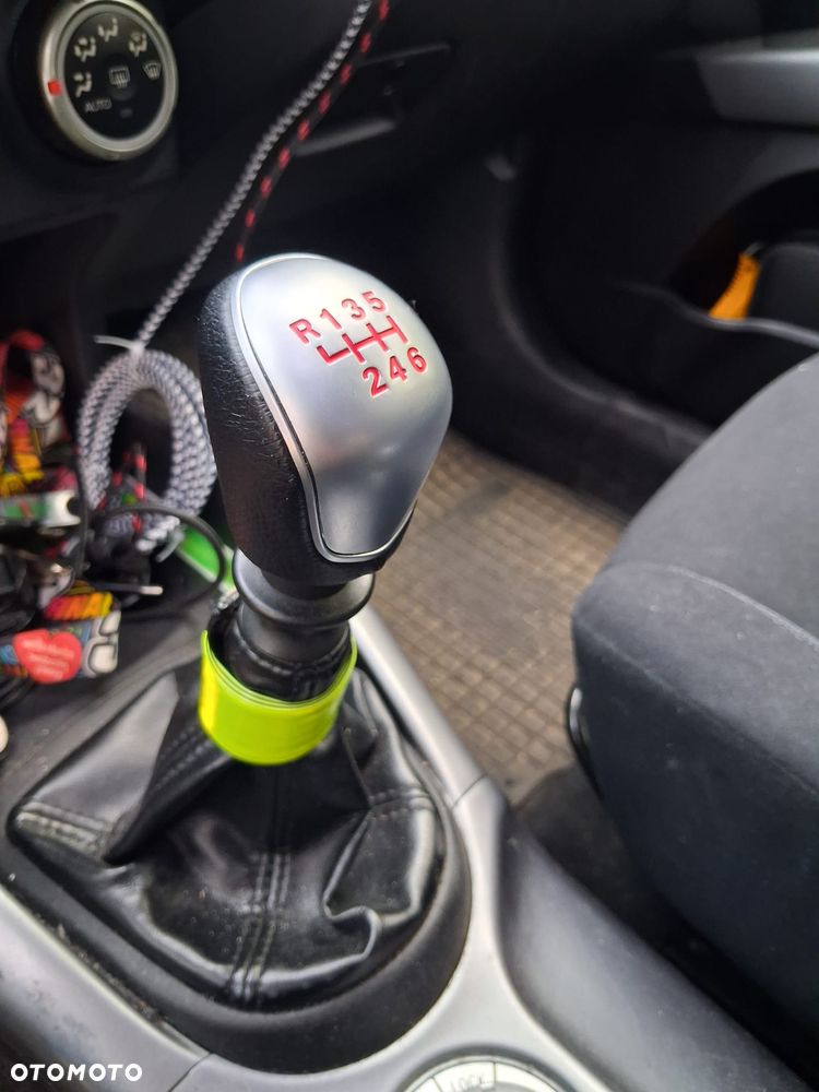 Mitsubishi Outlander 2.0 DID Intense - 5
