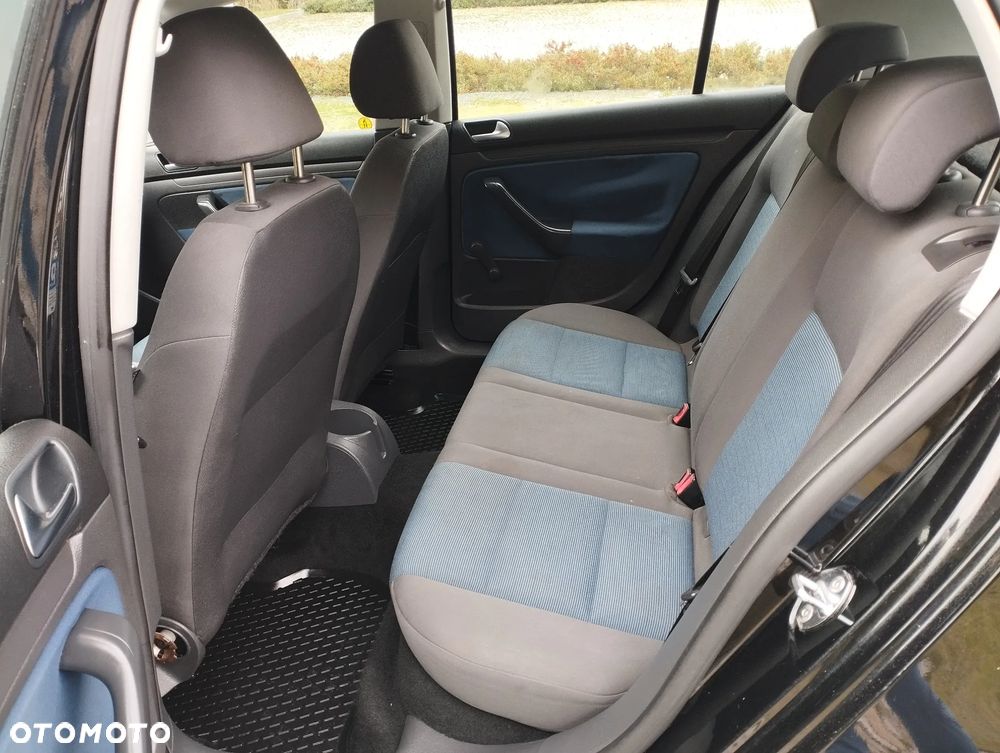 Volkswagen Golf V 1.9 TDI Comfortline - 12