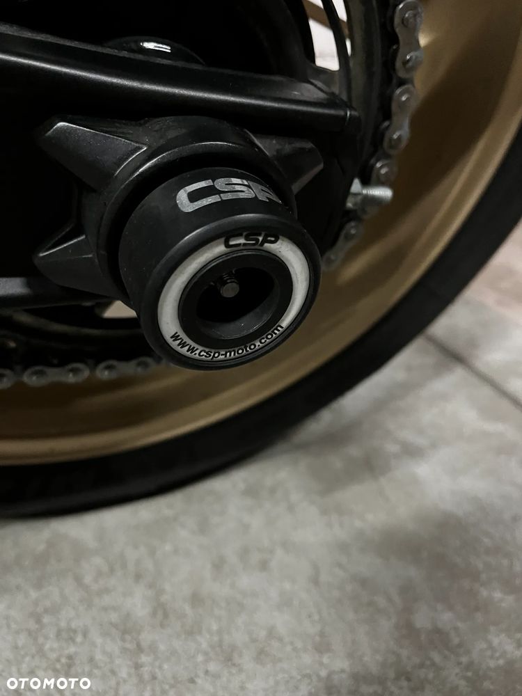 Yamaha XSR - 22