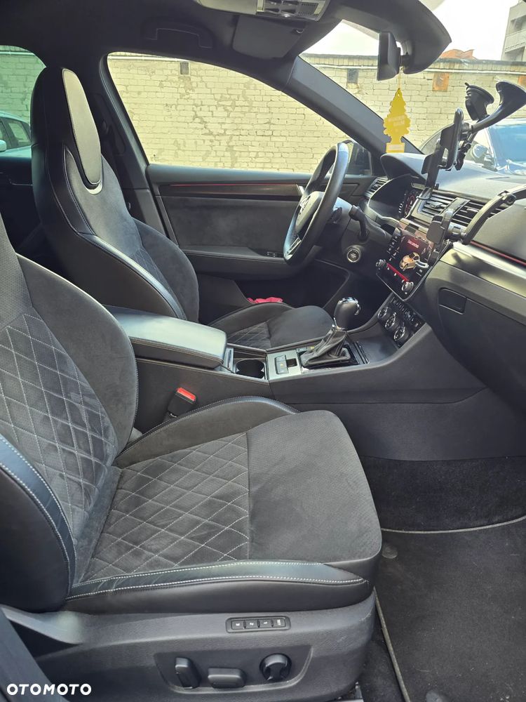 Skoda Superb 2.0 TSI 4x4 Sportline DSG - 22