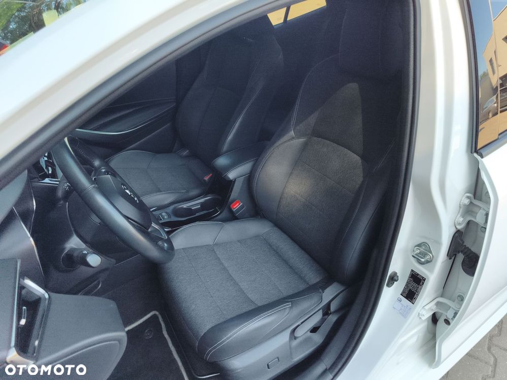 Toyota Corolla 1.8 Hybrid Style - 18