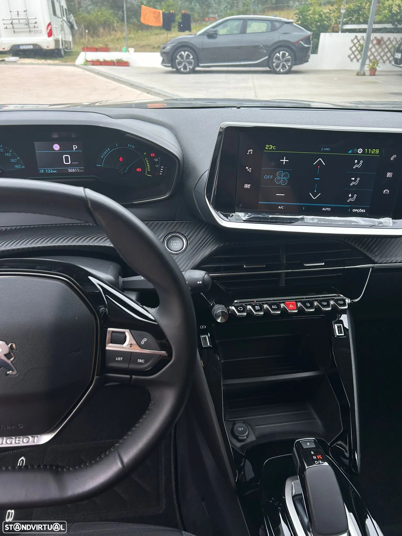 Peugeot e-2008 50 kWh Active Pack - 13