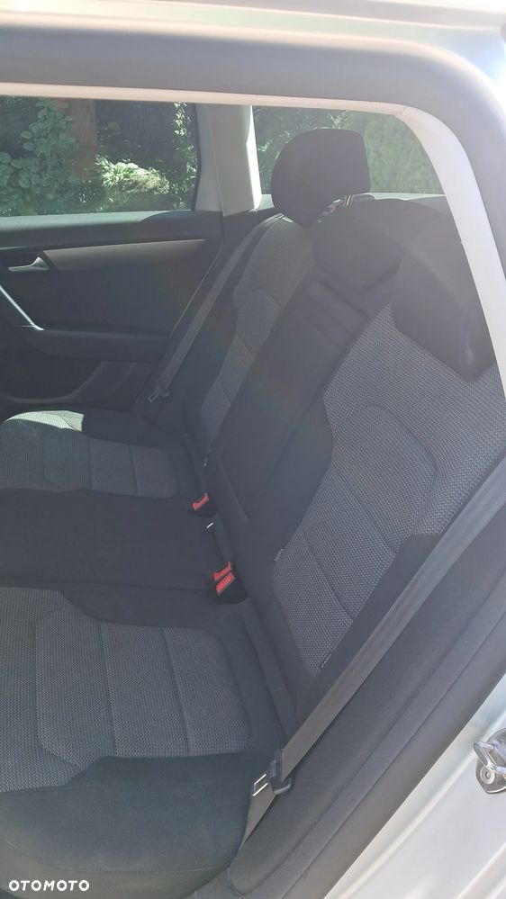 Volkswagen Passat 2.0 TDI Comfortline DSG - 7