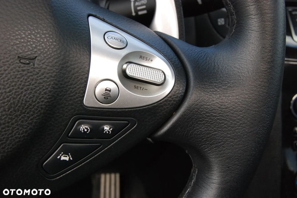 Infiniti FX FX30d S Premium - 28