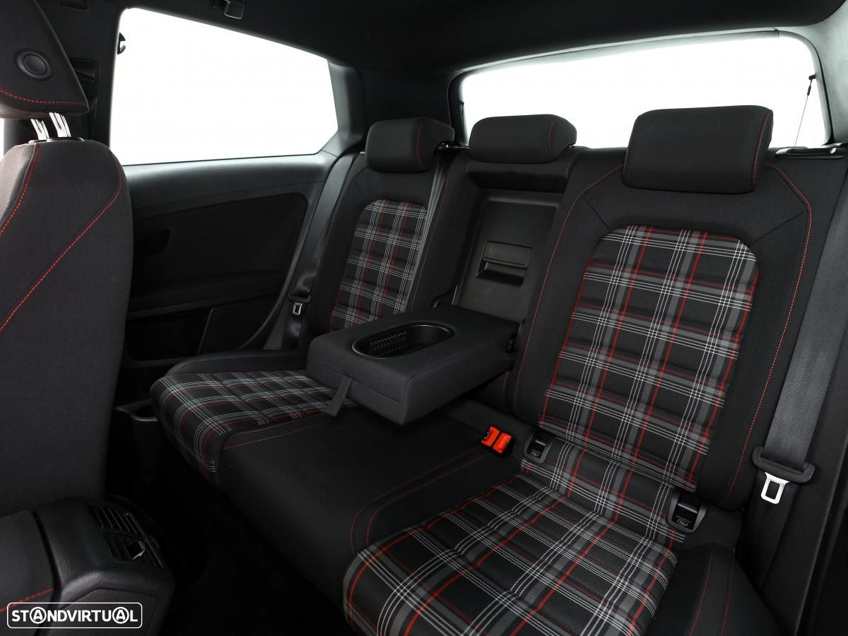 VW Golf 2.0 TSi GTi DSG Performance - 8