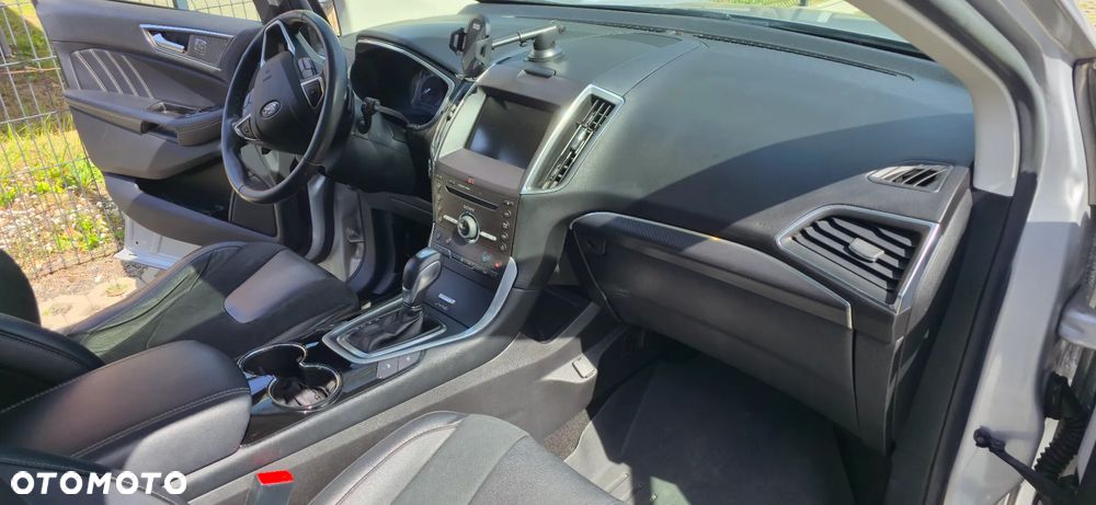 Ford Edge - 21