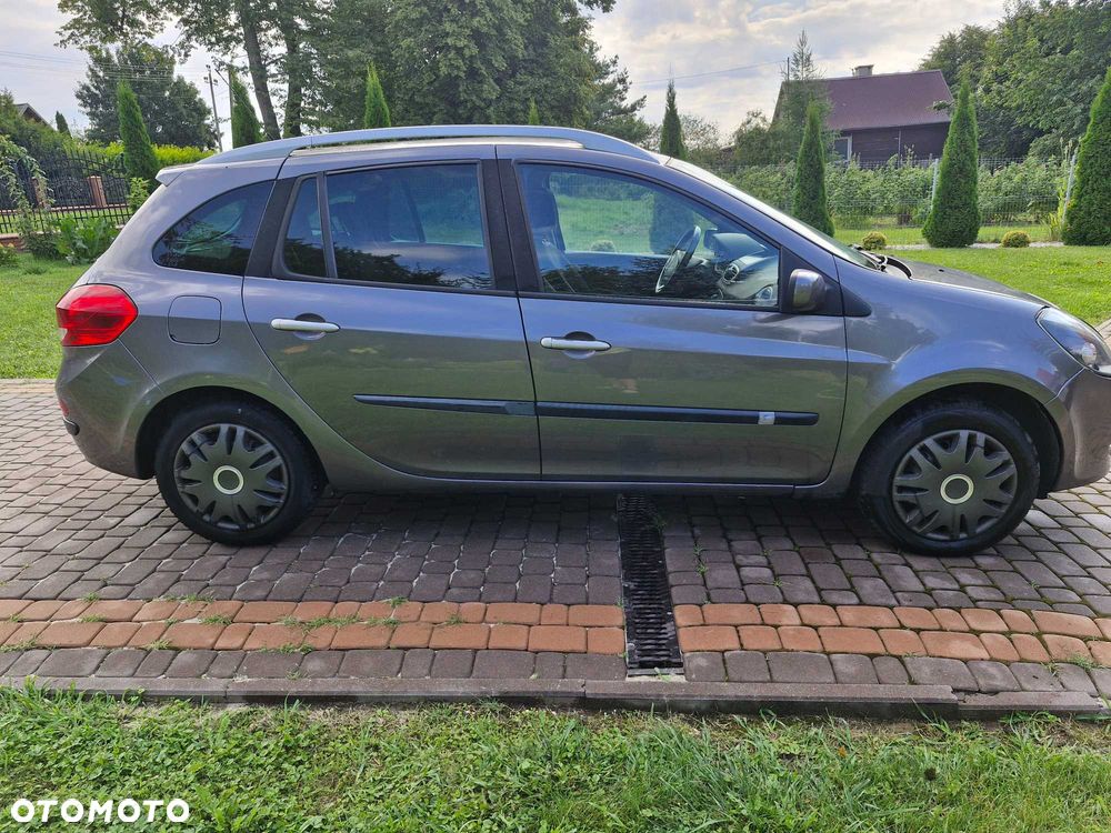 Renault Clio - 7