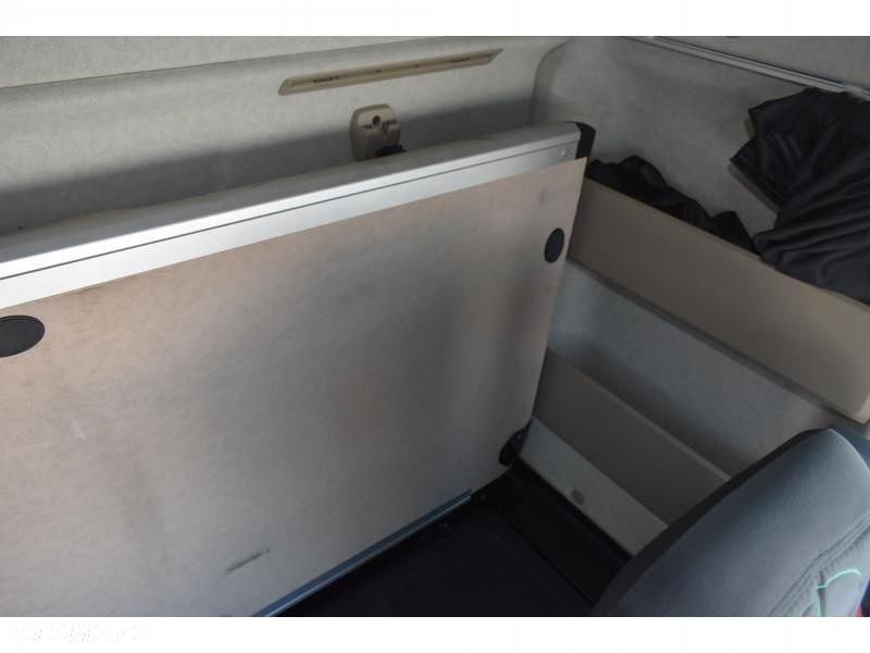 Mercedes-Benz Actros - 28