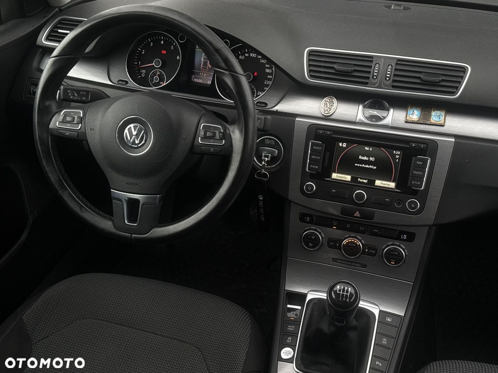Volkswagen Passat 1.4 TSI BMT Comfortline - 14