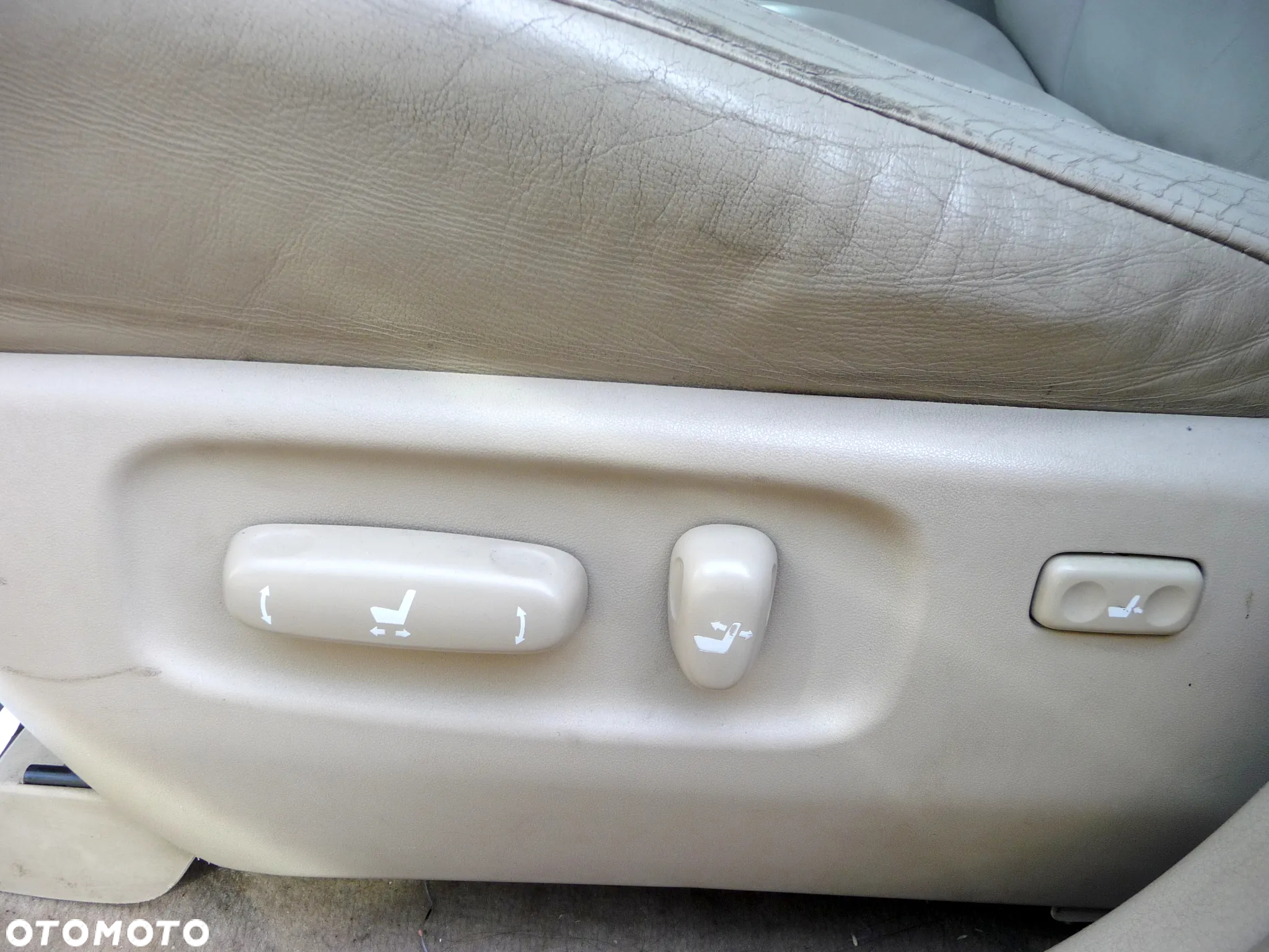 Lexus RX 330 - 23